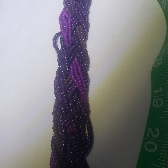 Purple multi stran beaded necklace. - Picture 5 of 11